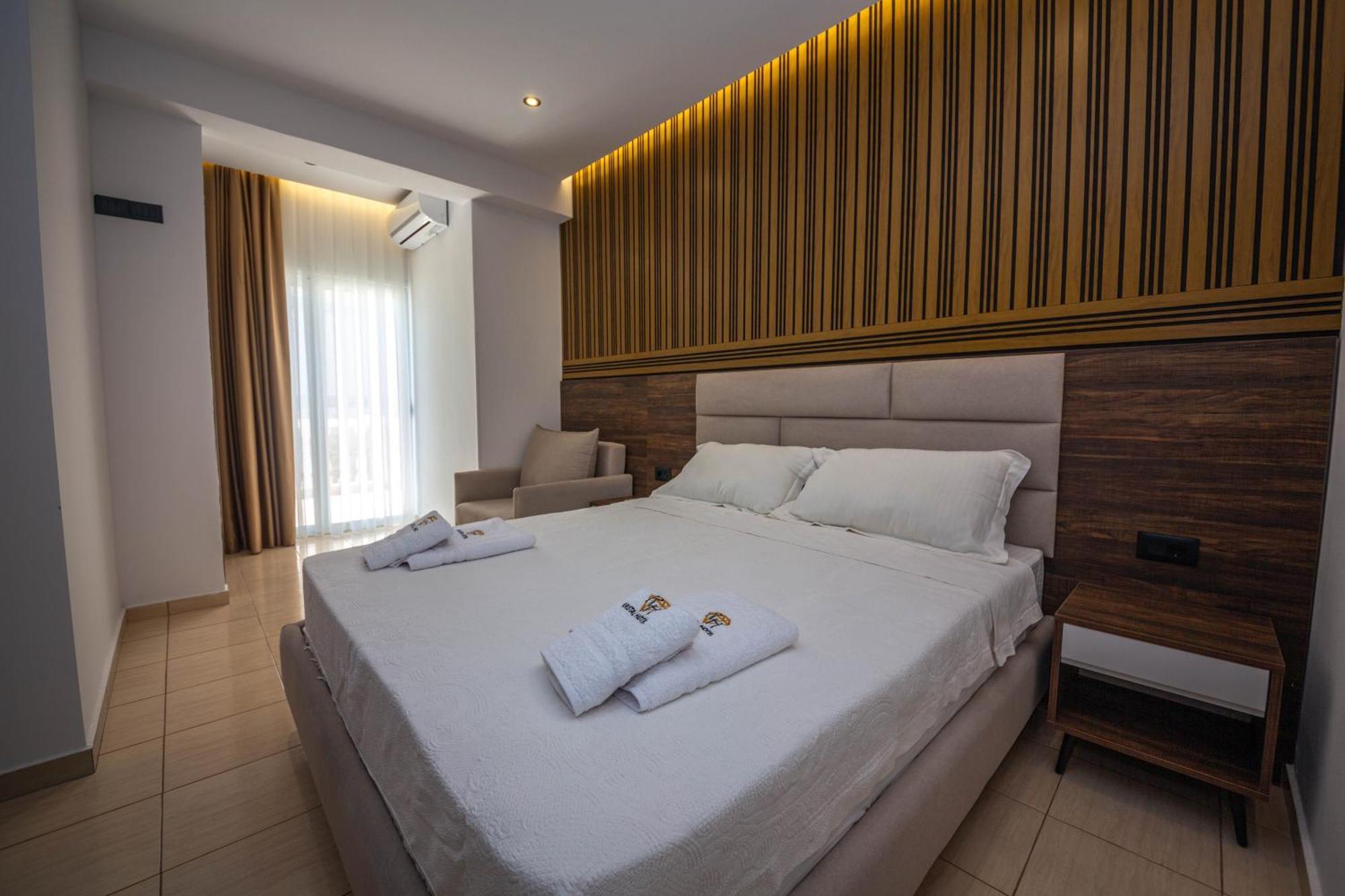 Hotel New Crystal Ksamil Exteriér fotografie